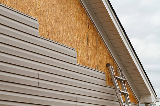 24/7 Emergency Storm Damage Siding Repair experts in Midland, VA